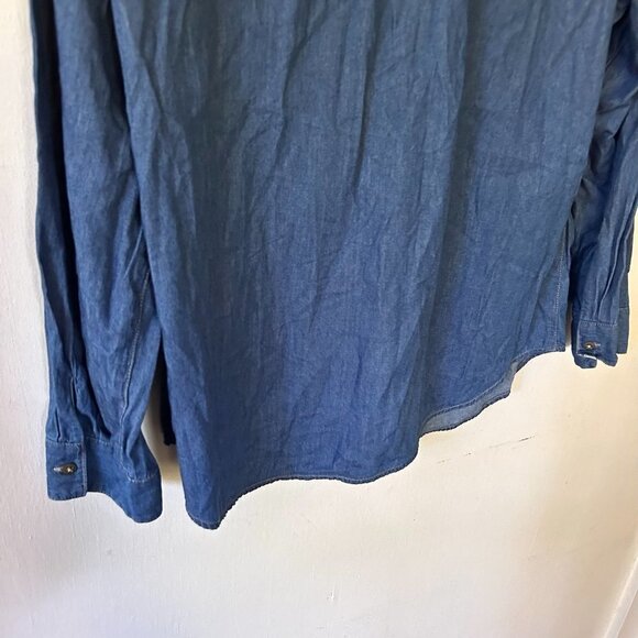 Christopher & Banks Top Womens Large Chambray Blouse Button Front Collared - Picture 10 of 10